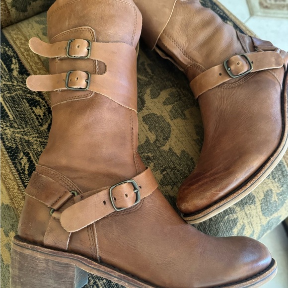 Gee Wawa Women Moto Biker Buckle Brown Rustic Leather Riding Boots size 8.5 - Picture 3 of 11